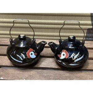 Vintage Black Teapot Kettle w/ Rooster Salt & Pepper Shakers Made in Japan